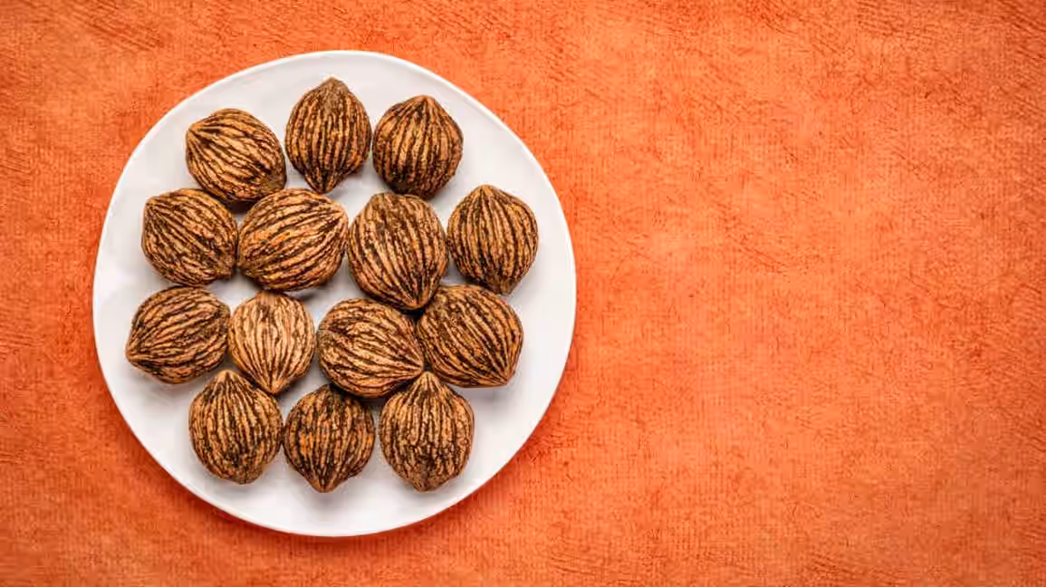 Wild Black Walnuts (dried, ready to use)