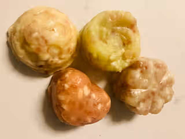 Natural Footprints: All-Natural Himalayan Salt, Single Use, Exfoliating and Moisture Rich Scrub & Glow Shower Bar
