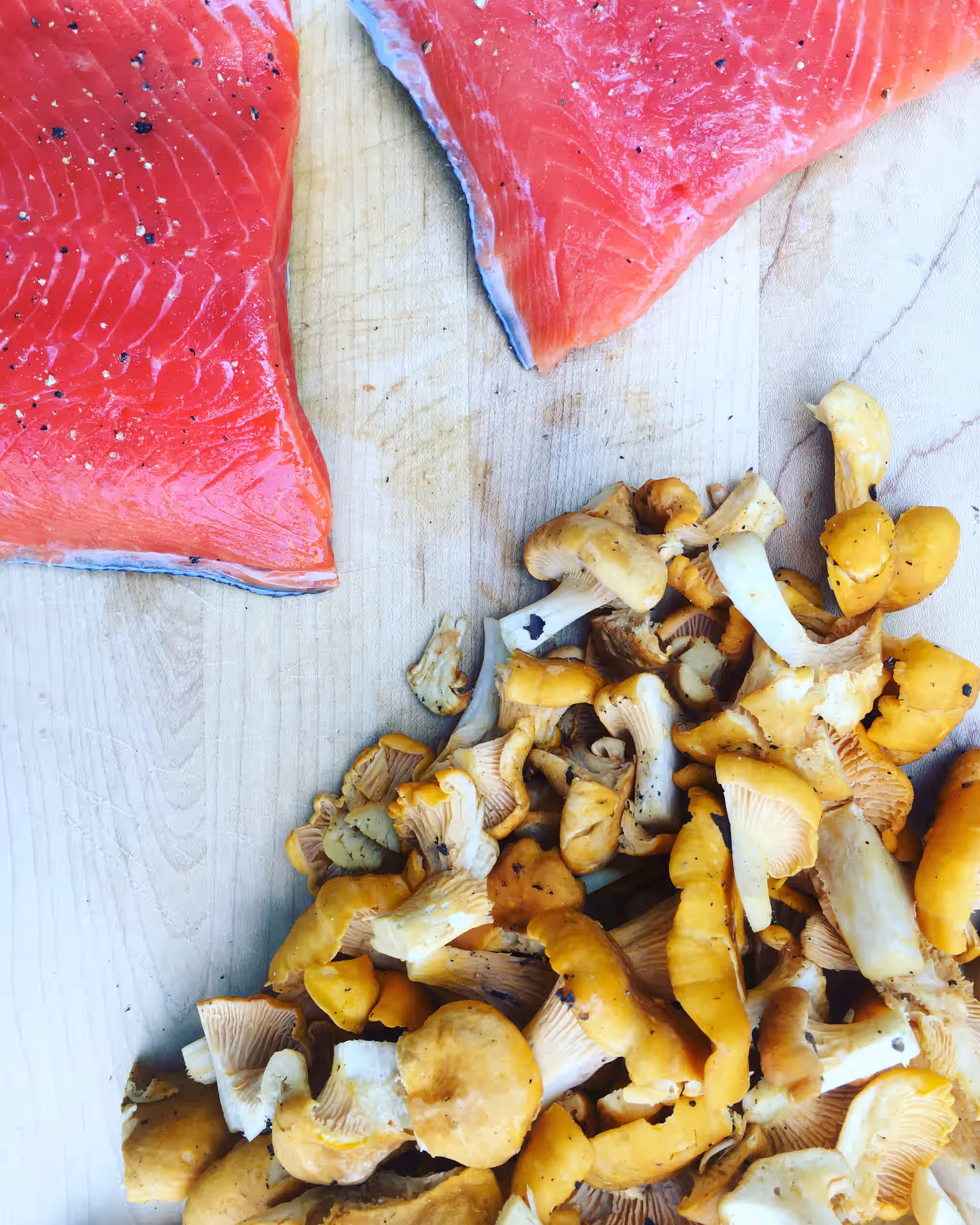 Copper River Sockeye Salmon (Wild Alaskan) - 12 fillets (6oz)