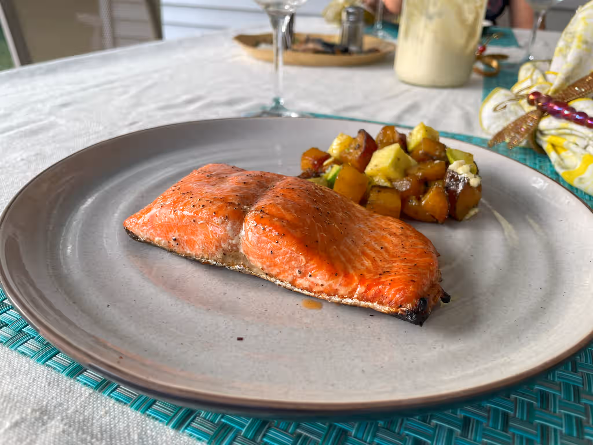Copper River Sockeye Salmon (Wild Alaskan) - 12 fillets (6oz)