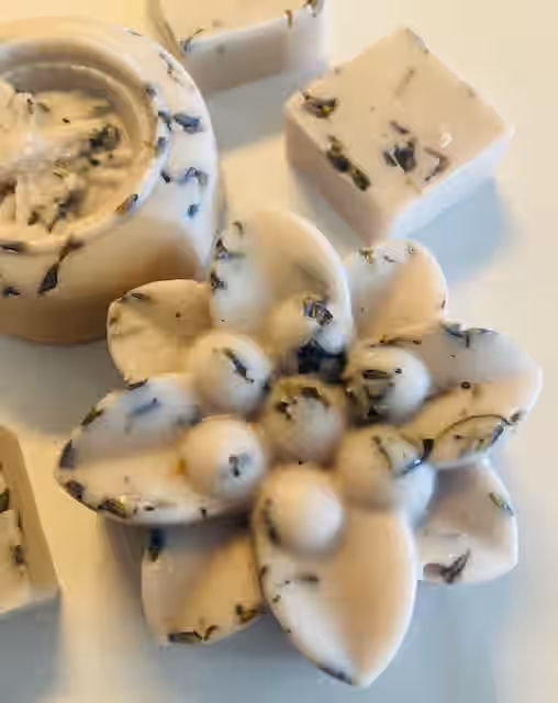 Natural Footprints: Vegan & All-Natural Lavender Lotion Bars Large Flower